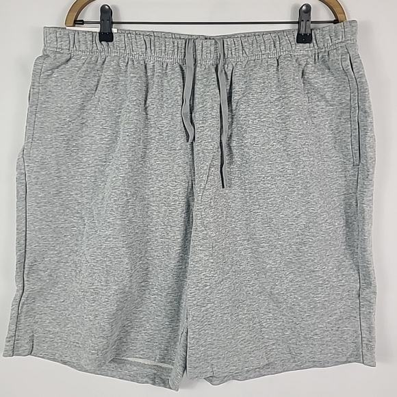 NWT Uniqlo Men's Extra Stretch Sweat Shorts Gray 8" Size 3XL - Picture 1 of 6